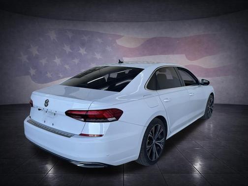 2021 Volkswagen Passat 2.0T SE