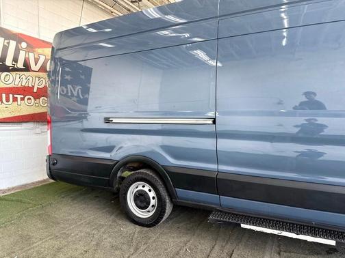 2019 Ford Transit-250 Base