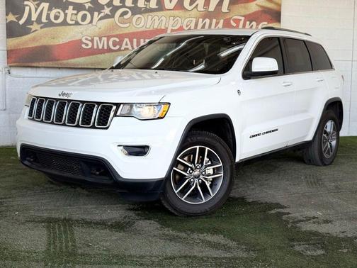 2020 Jeep Grand Cherokee Laredo