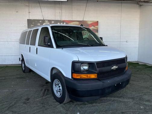 2017 Chevrolet Express 2500 LS
