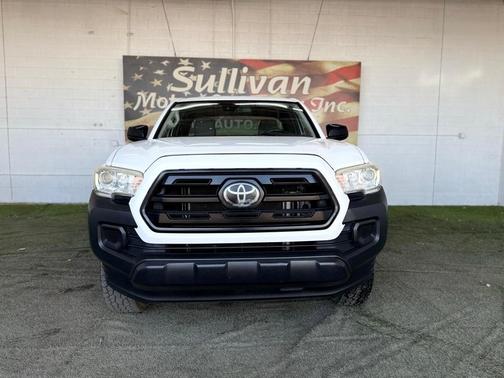 2018 Toyota Tacoma SR