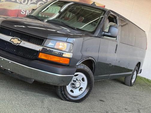 2016 Chevrolet Express 3500 LT