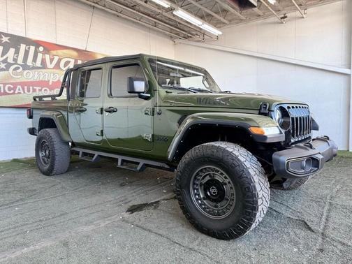 2022 Jeep Gladiator Sport