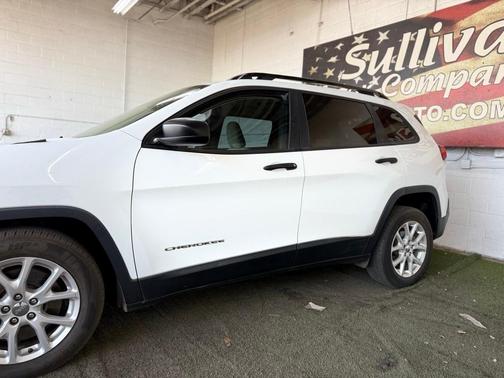 2016 Jeep Cherokee Sport