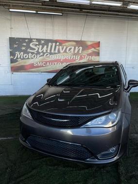 2018 Chrysler Pacifica Touring Plus