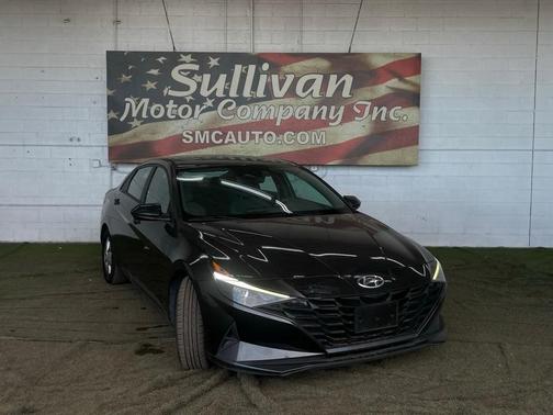 2021 Hyundai ELANTRA SE