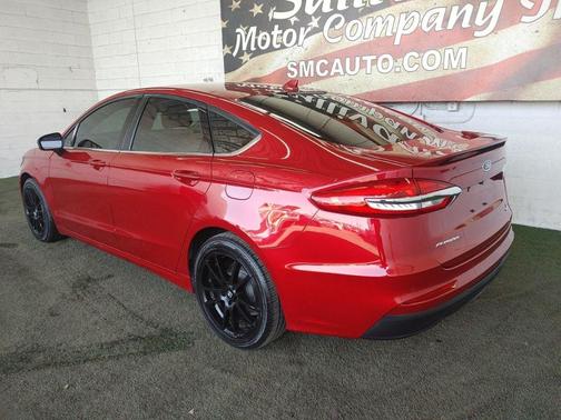 2020 Ford Fusion SE