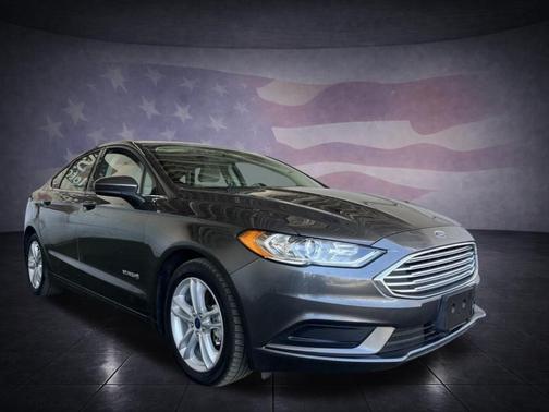 Magnetic 2018 Ford Fusion Hybrid S