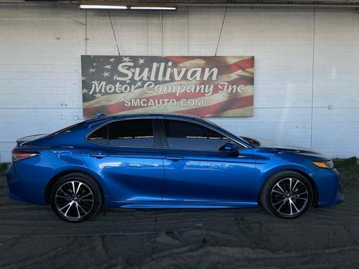 2019 Toyota Camry SE