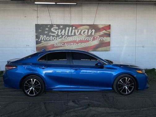 2019 Toyota Camry SE