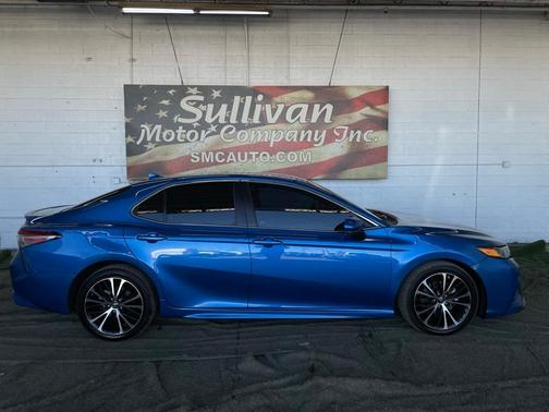 2019 Toyota Camry SE