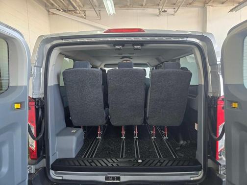 2017 Ford Transit-150 XLT