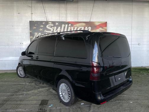 2018 Mercedes-Benz Metris Base