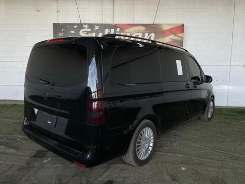 2018 Mercedes-Benz Metris Base