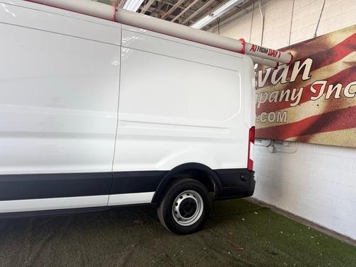 2021 Ford Transit-250 Base