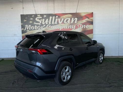 2020 Toyota RAV4 Hybrid LE