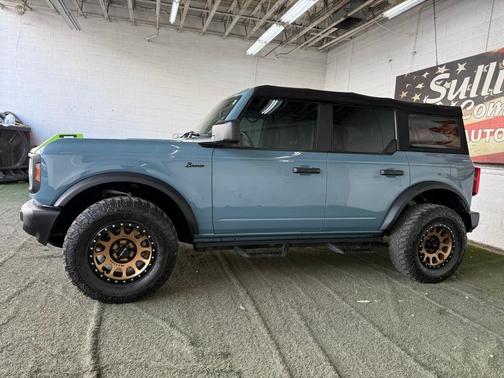 2022 Ford Bronco Base