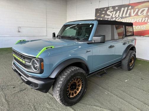 2022 Ford Bronco Base