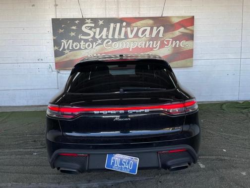 2024 Porsche Macan Base