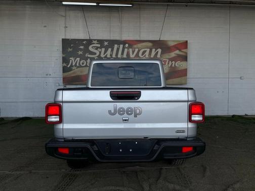 2023 Jeep Gladiator Overland