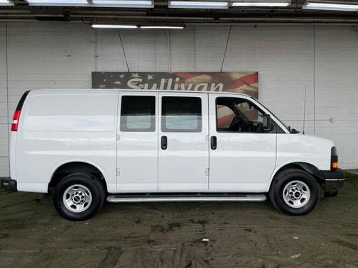 2024 GMC Savana 2500 Work Van