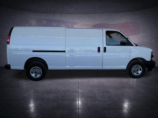 2023 GMC Savana 2500 Work Van