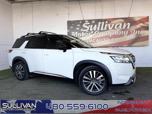 2022 Nissan Pathfinder Platinum