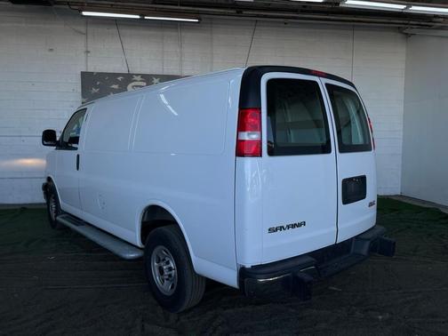 2024 GMC Savana 2500 Work Van