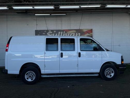 2024 GMC Savana 2500 Work Van