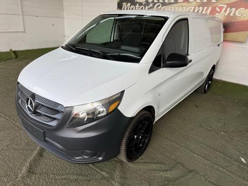 2018 Mercedes-Benz Metris Base