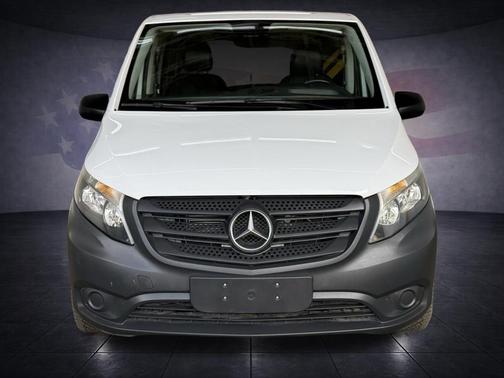 2018 Mercedes-Benz Metris Base