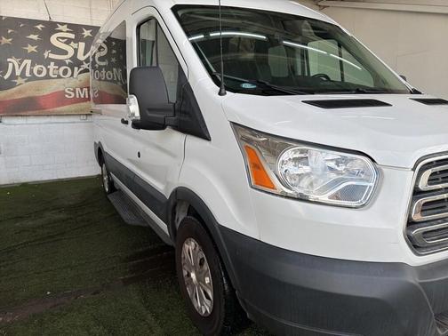2017 Ford Transit-150 XLT
