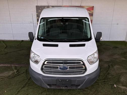 2017 Ford Transit-150 XLT