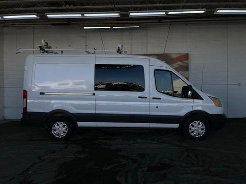 2016 Ford Transit-250 148 WB Medium Roof Cargo