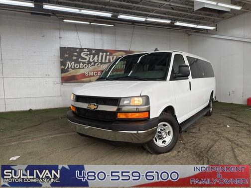 2017 Chevrolet Express 3500 LT