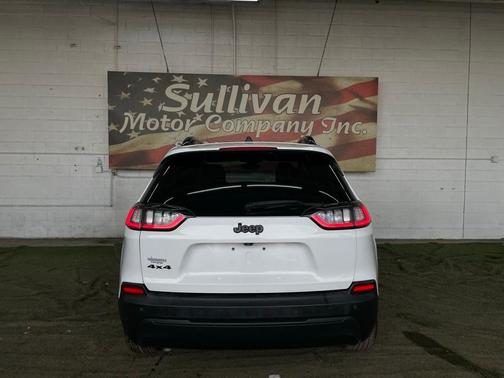 2023 Jeep Cherokee Altitude Lux