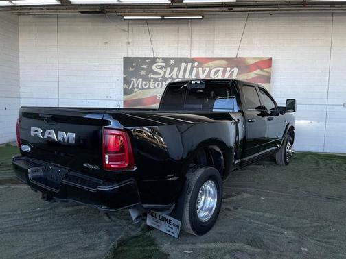 2025 RAM 3500 Limited