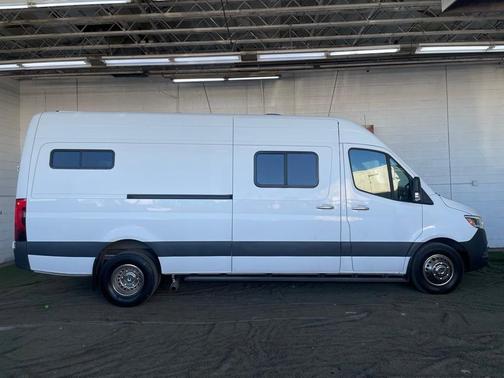 2022 Mercedes-Benz Sprinter 3500XD 170 WB