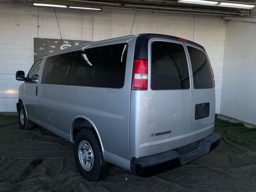 2016 Chevrolet Express 2500 LS