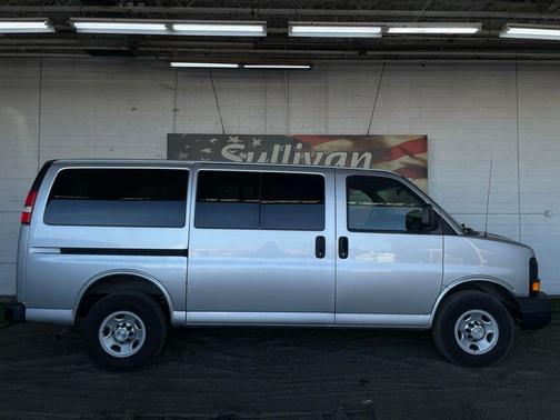 2016 Chevrolet Express 2500 LS