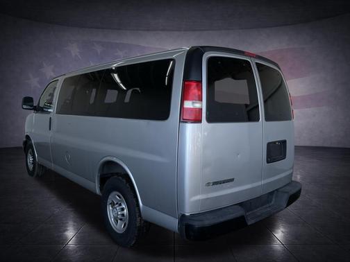 2016 Chevrolet Express 2500 LS