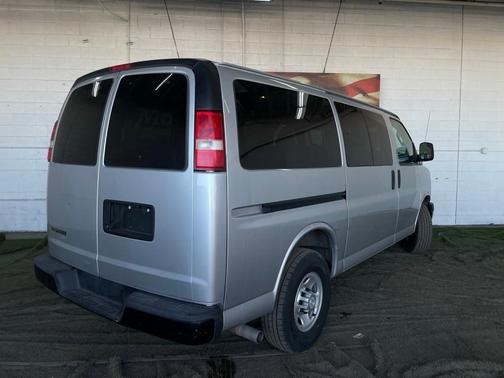 2016 Chevrolet Express 2500 LS