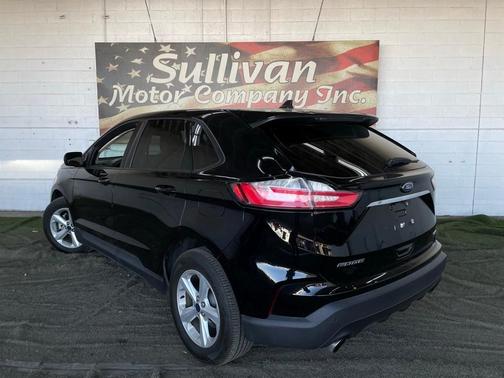 2020 Ford Edge SE