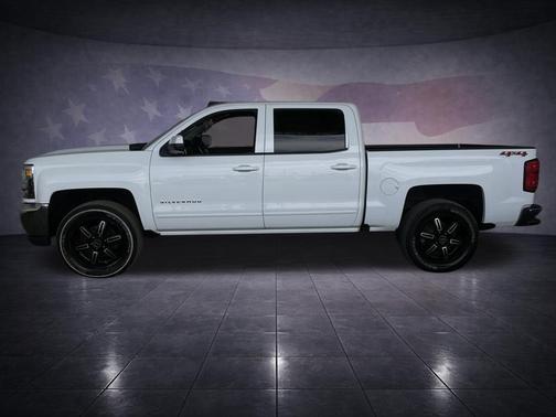 Summit White 2018 Chevrolet Silverado 1500 LT