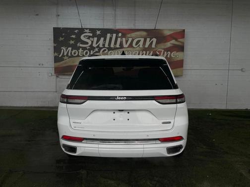 2023 Jeep Grand Cherokee Overland