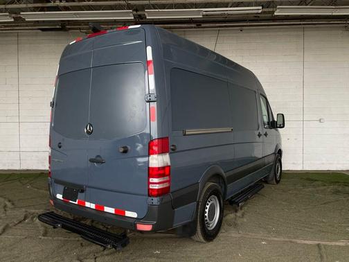 2018 Mercedes-Benz Sprinter 2500 144 WB