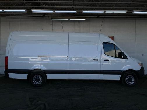 2019 Mercedes-Benz Sprinter 2500 170 WB