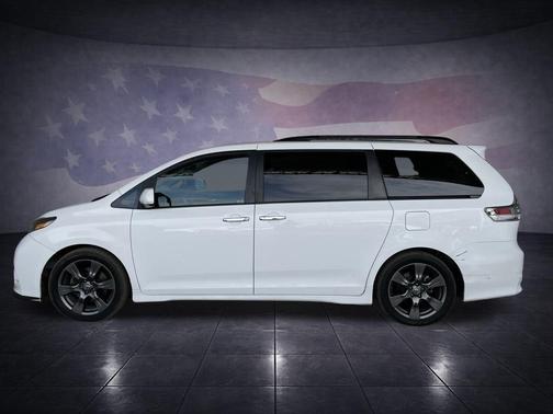2017 Toyota Sienna SE