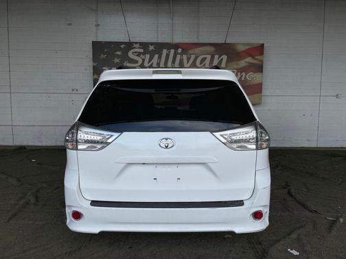 2017 Toyota Sienna SE