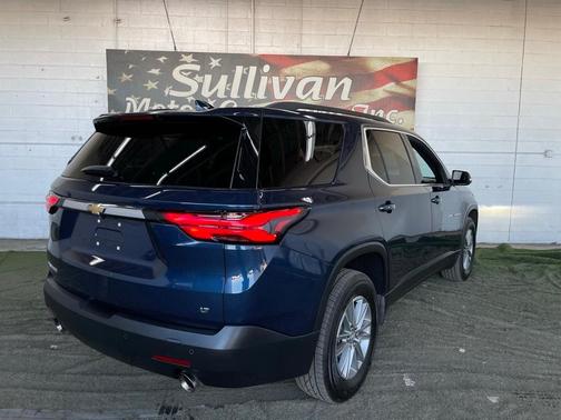 2022 Chevrolet Traverse LT Cloth